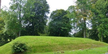 Motte where the first motte and bailey castle of Strathbogie was built in the late 1100s